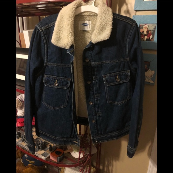 Old Navy Jackets & Blazers - Old navy jeans jacket with fur collar never wore